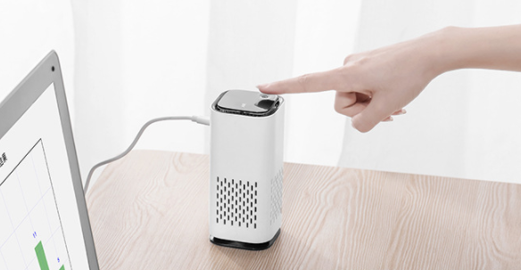 Spring New Arrival Mini Portable Car Air Purifiers With Usb Cable Charging Home Office HEPA Filter Car Air Purifier
